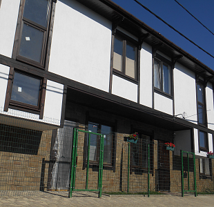 Фасад таунхауса в Краснодаре, Вирмак